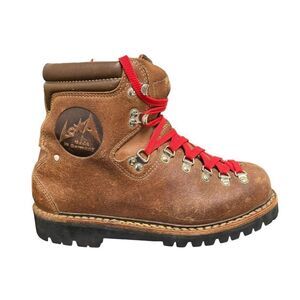 Men's Brown Hiking Boots with Red Laces
